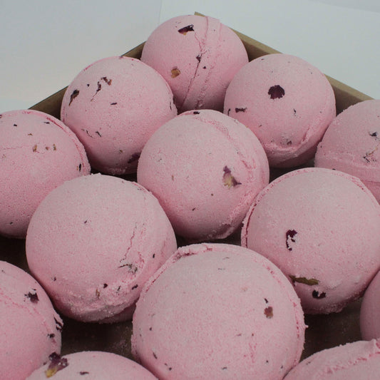 Bath bomb - rose & petals